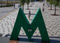Людина впала на колії на "червоній" гілці метро Києва: роботу підземки змінено
