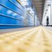 Метро Києва відновило роботу після падіння пасажира на колії