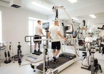 Медицинский уход для ветеранов: в Украине стартовал новый проект