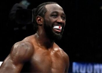 Кроуфорду посоветовали ни в коем случае не драться с бойцом. Он друг Усика