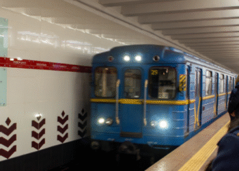 Блокування руху в метро Києва: три станції зачинені для пасажирів