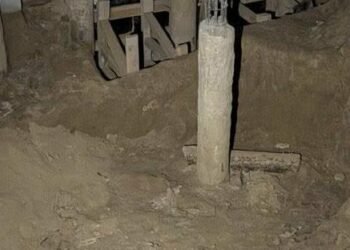 Стародавній секрет у центрі Києва: будівельники натрапили на кам’яну стінку