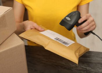 Пошлина бьет по сборщикам ПК: американцу насчитали $684 за посылку с ретро-деталями на $355