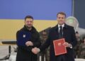 Зеленский и Макрон подписали «историческую» декларацию: что получит Украина