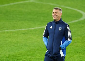 Удивил. Ребров объяснил выбор состава на игру с Францией