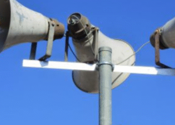 Вечірня загроза для Київщини: ППО й сирени застерігають про атаку рф