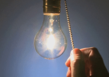 Тисячі жителів Київщини знову зі світлом: що вдалось зробити фахівцям ДТЕК