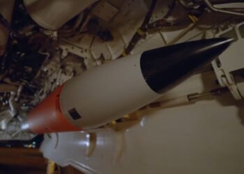 США успешно испытали ядерную бомбу B61-12 без боезаряда: что известно