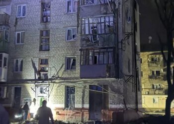 В Краматорске «прилет» в многоэтажку: есть пострадавшие