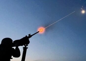 Атака рф на Київ 23 грудня: уламки пошкодили житловий будинок, є постраждалі