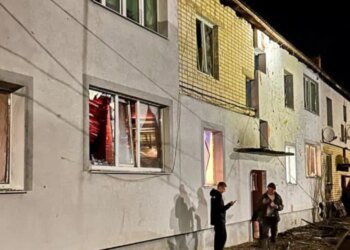 В Ровенской области поврежден многоквартирный дом из-за удара РФ