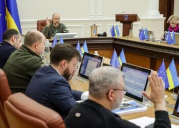 Потянет ли отставка Ермака кадровые перестановки в Кабмине: что говорят источники