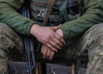 «Хватит заигрывать»: нардеп рассказал, откуда мобилизованные чаще всего сбегают в СЗЧ