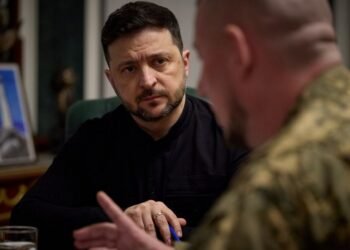 Фронтовые позиции и боевые подразделения ВСУ будут усиливаться, — Зеленский