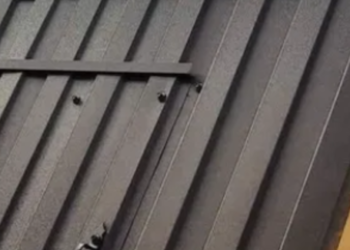 Небезпека на даху: в Києві злочинець скоїв крадіжку на сотню тисяч