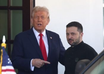 США давят на Зеленского, чтобы тот согласился на территориальные уступки, — Axios