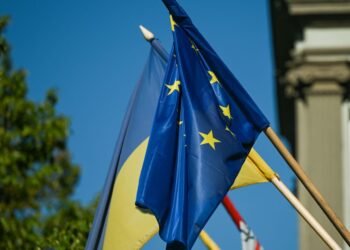 Особое условие: Украина хочет ускорить вступление в ЕС через мирное соглашение, — FT