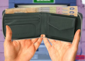 «Больше не в конвертах»: в Раде раскрыли реальные зарплаты в индустрии интернета после выхода из тени