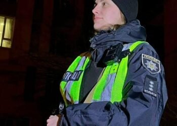 Після обстрілу — темрява і патрулі: що відбувається на Лівому березі Києва