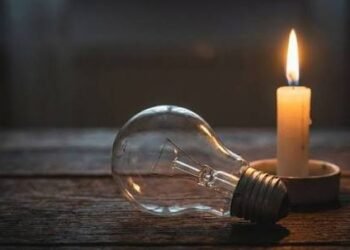 Київ під енергетичним ударом: аварійні знеструмлення накрили місто