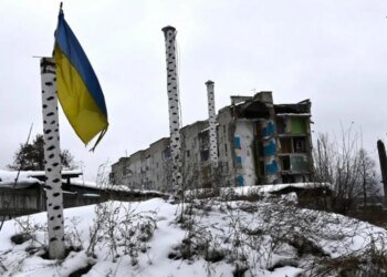 Поймали «крысу»: в Купянске взяли в плен оккупанта-корректировщика ударов. ВИДЕО