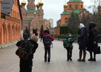 Детей обучали по советским учебникам и на русском языке — в Киеве разоблачили подпольную школу