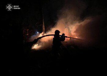 У Києві після нічної атаки рф одна людина зникла безвісти — МВС