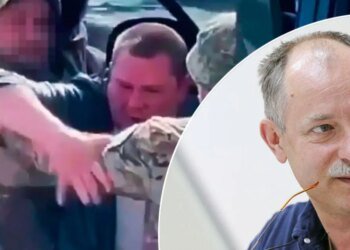 Олег Жданов. На фронте катастрофа, а сотни тысяч силовиков продолжают сидеть в тылу