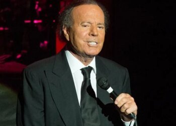 Испанского певца Хулио Иглесиаса обвиняют в сексуальном насилии