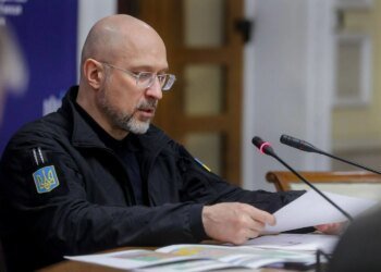 У Києві відновлюють тепло у 143 будинках: до роботи стали додаткові ремонтні бригади від Укрзалізниці та з інших регіонів