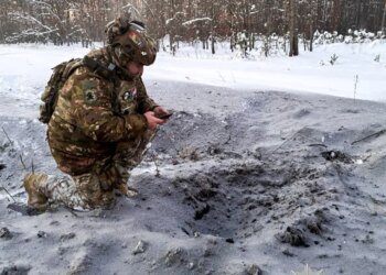 В Ровенской области «шахеды» сбросили противотанковые мины возле железной дороги