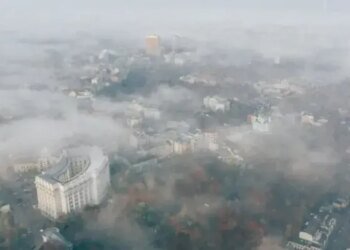 Атака рф на Київ 20 січня: ворожі обстріли спричинили пожежі та смог на лівому березі — КМДА