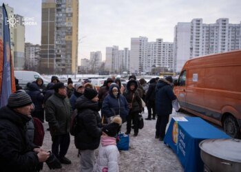 Додаткові місця для одиноких та маломобільних, а також гарячі обіди: де у Києві отримати необхідну допомогу