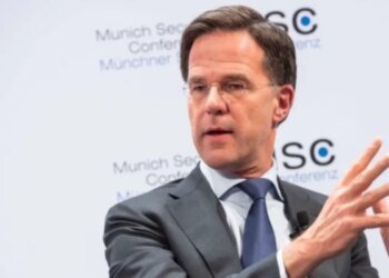 «Нам не нужен фанатик Трампа»: Европа навалилась на генсека НАТО из-за невероятной лояльности Трампу