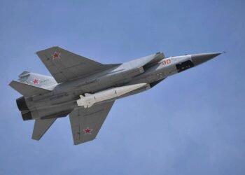 В Украине масштабная тревога: Россия подняла в небо МиГ-31К