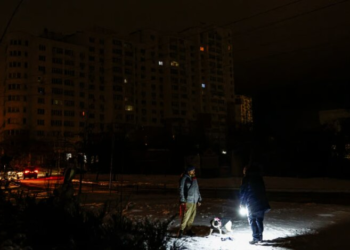 Когда отменят графики отключений света: эксперт назвал конкретные сроки