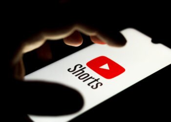 YouTube запустил в Украине новые функции родительского контроля: лимит времени на Shorts и напоминание о перерывах