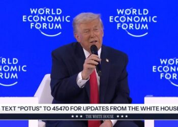 Трамп назвал Зеленского и Путина «глупыми», если они не заключат соглашение