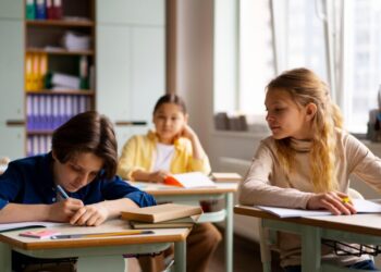 В Киеве продлили зимние каникулы: что теперь с весенними и летними