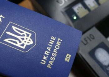 Паспорта без военного билета: новые правила оформления документов за границей