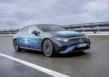 Прорыв в твердотельных батареях: новый электролит снижает цену без потери характеристик