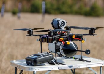 Военный импорт падает, свое — растет: новые цифры оборонных контрактов