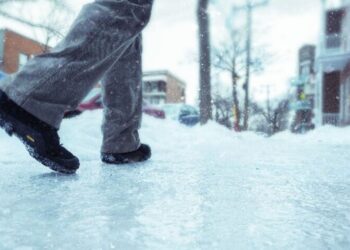 Лютые морозы до -20 и короткая оттепель: как изменится погода в Украине на этой неделе