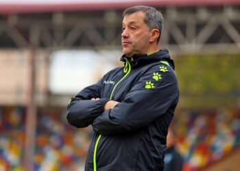 Именитый тренер без работы – главный кандидат на пост наставника ФК Пробоя