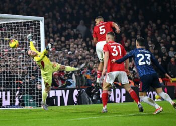 Турнирная таблица АПЛ. Перевес канониров над соперниками достиг 7 очков