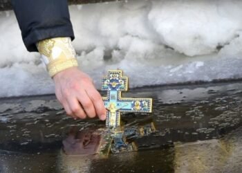 Хрещення Господнє — більше ніж свято: історія, обряди та магія води