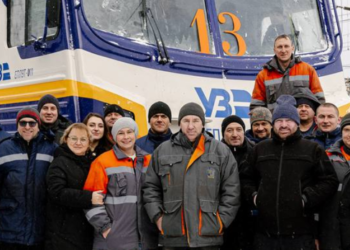 Новорічна новинка від Укрзалізниці: як виглядають модернізована електричка — ФОТО