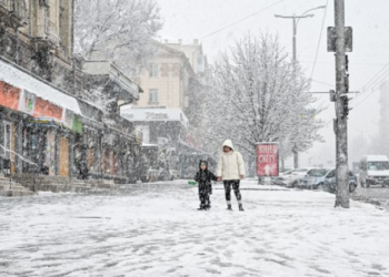 Київ на межі виживання: яка ситуація зі світлом і теплом