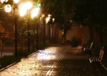 На вулицях Києва зникає освітлення: нові рішення та обмеження влади