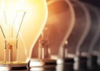 Два райони Київщини знеструмлено: енергетики скасували графіки